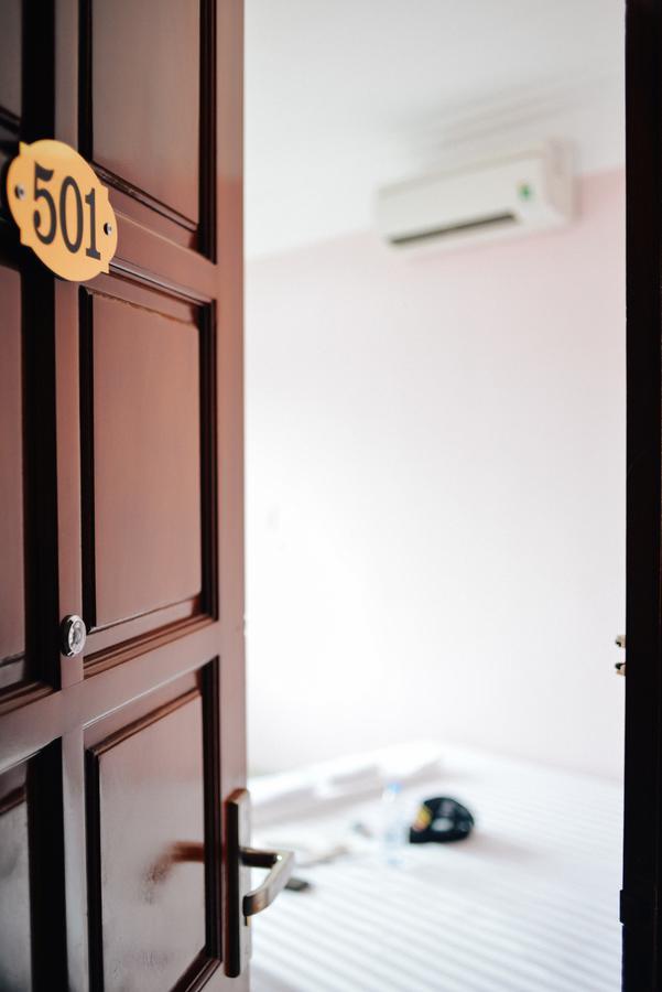Ha Nhi Hotel ニンビン エクステリア 写真